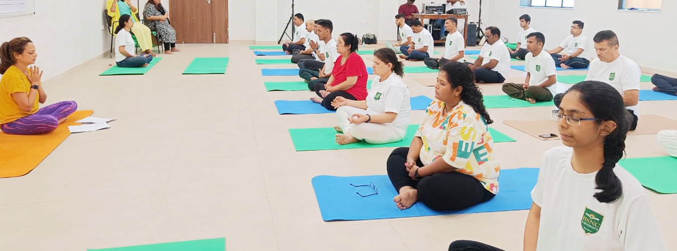 one-hiking-lifestyle-summer-yoga